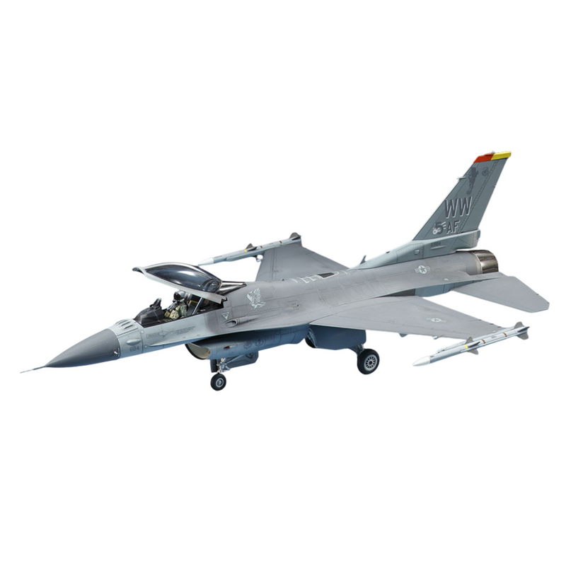 TAMIYA 1/72 F-16CJ FIGHTING FALCON