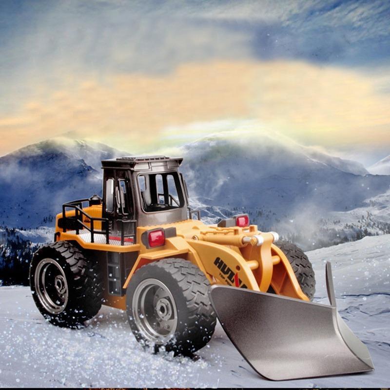 HuiNa 1586 Remote control Snow Plow | Command Elite Hobbies.